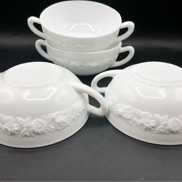 4 (of 8) VITROCK Cream Soup Bowls Milk Glass Vintage Anchor Hocking 5” D PERFECT - Picture 4 of 6